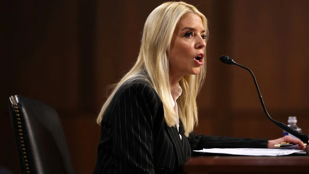 “我想知道他們為什麼這樣做？”：帕姆·邦迪（Pam Bondi）下令解散外國選舉干預工作隊